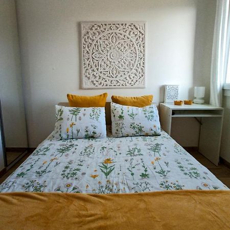 Private Room In Renovated Apartment - Tram 1 Min Walk Nice Dış mekan fotoğraf