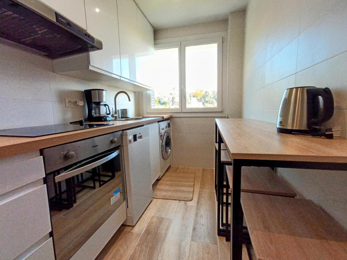Private Room In Renovated Apartment - Tram 1 Min Walk Nice Dış mekan fotoğraf