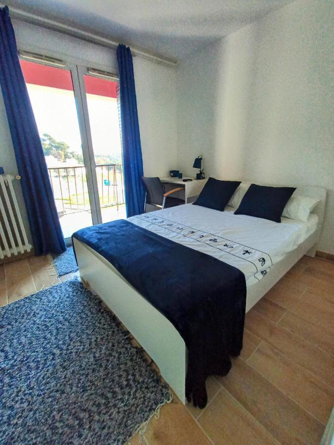 Private Room In Renovated Apartment - Tram 1 Min Walk Nice Dış mekan fotoğraf