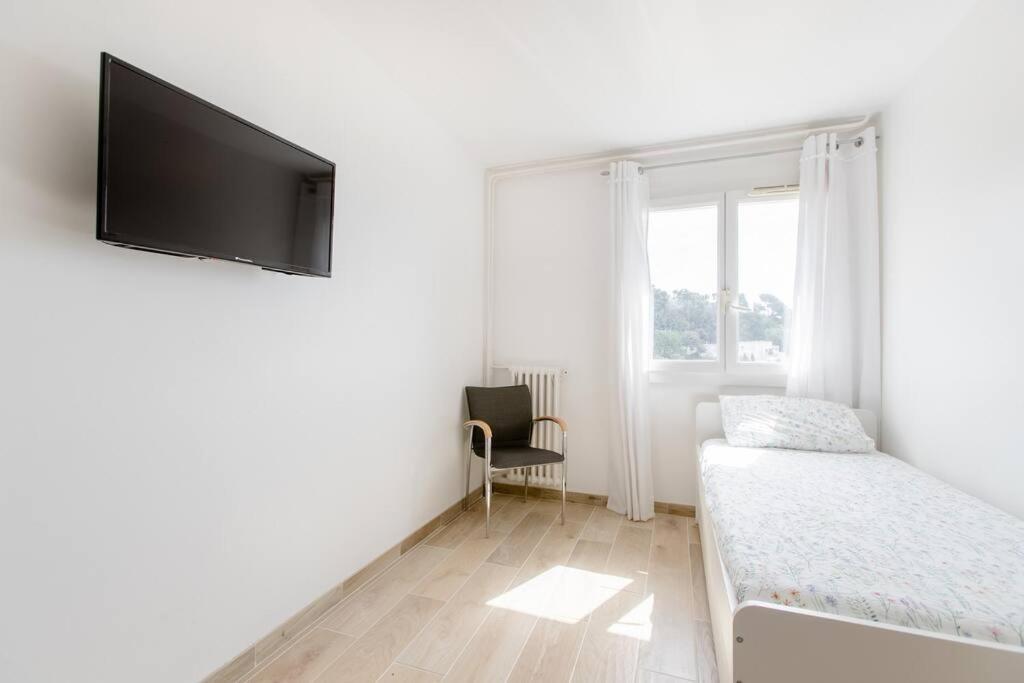 Private Room In Renovated Apartment - Tram 1 Min Walk Nice Dış mekan fotoğraf